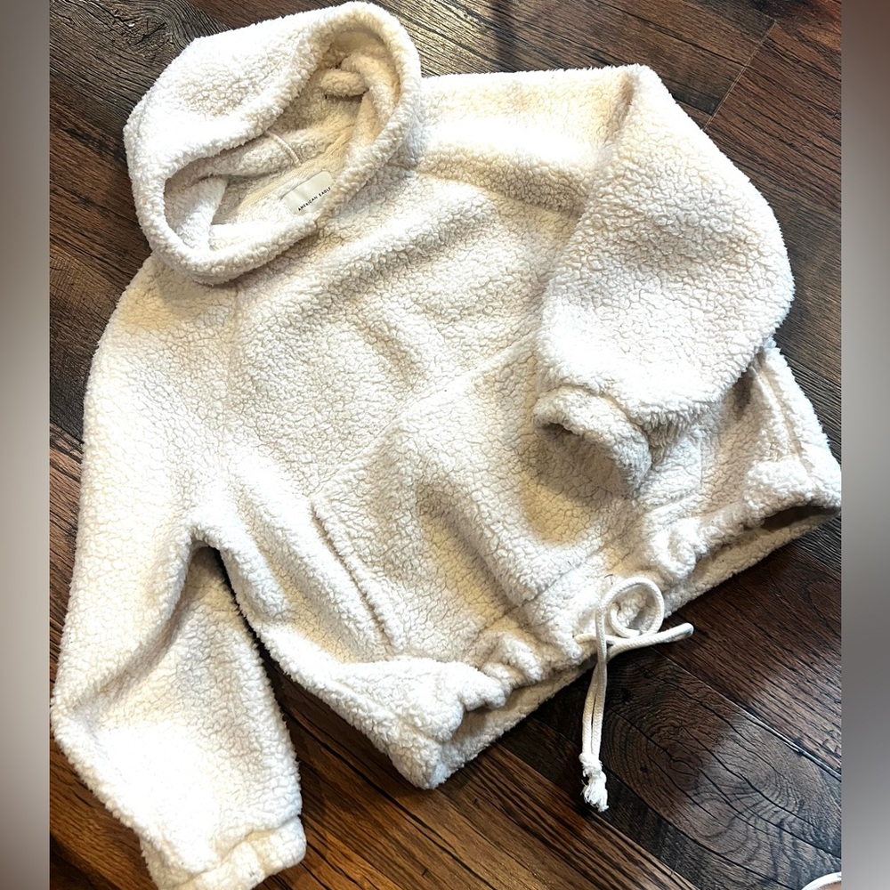 American Eagle Outfitters Cream Sherpa Hoodie